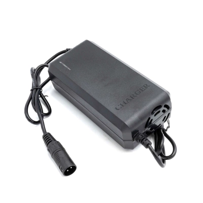 Cargador XLR 3 clavijas 72V 84V Cargador rápido 2A 3A 4A 5A 8A