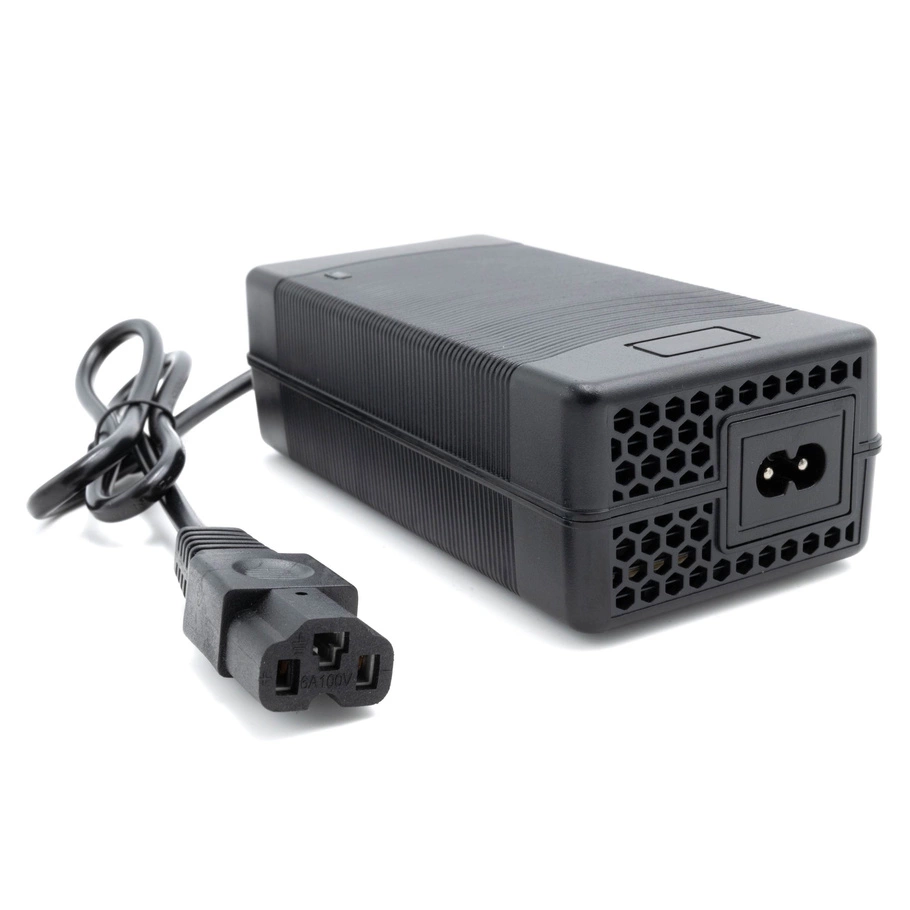 Cargador IEC C13
